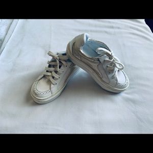 Louis Vuitton Girls two-tone sneakers
